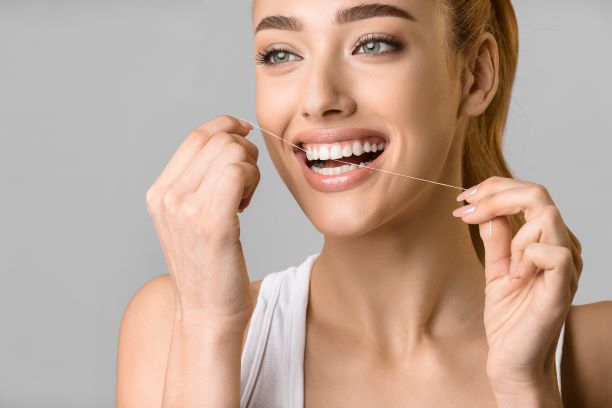 How To Use The Dental Floss Properly