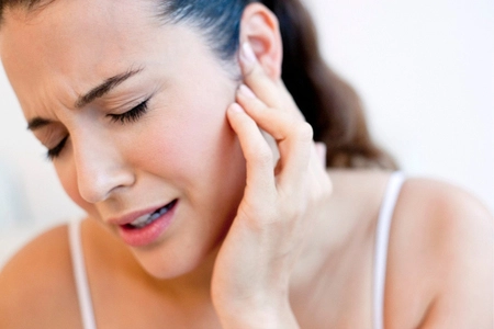 ¿Puede la caries causar dolor de oído?