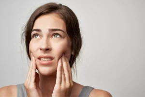 ¿Por qué duelen los dientes? Causas del dolor dental
