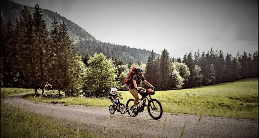 How to Celebrate a Healthy Father’s Day Outdoors