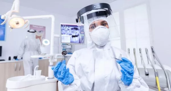 How did the COVID-19 pandemic impact oral health?