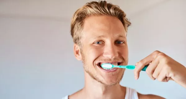 Step 2: How should you brush your teeth the right way?