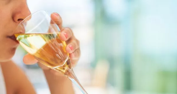 Can white wine be part of a healthy lifestyle