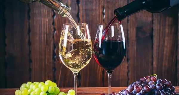 White wine vs. red wine: which is worse for your teeth?
