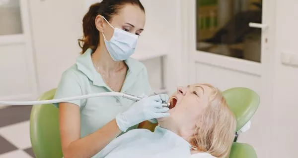 How can you maintain good dental health even with mental health conditions?