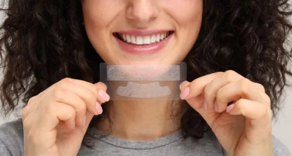 What are quick tricks to keep your smile Valentine’s Day ready?