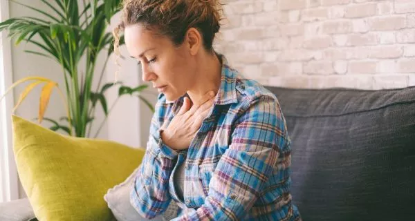 Dolor de muela y dolor en el pecho