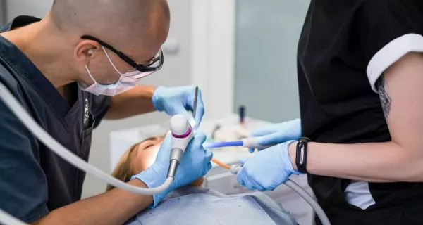 How is oral cancer treated?