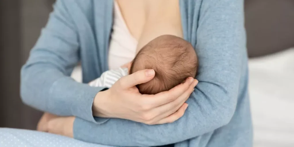 ¿Qué debo saber sobre la lactancia materna y la salud oral?